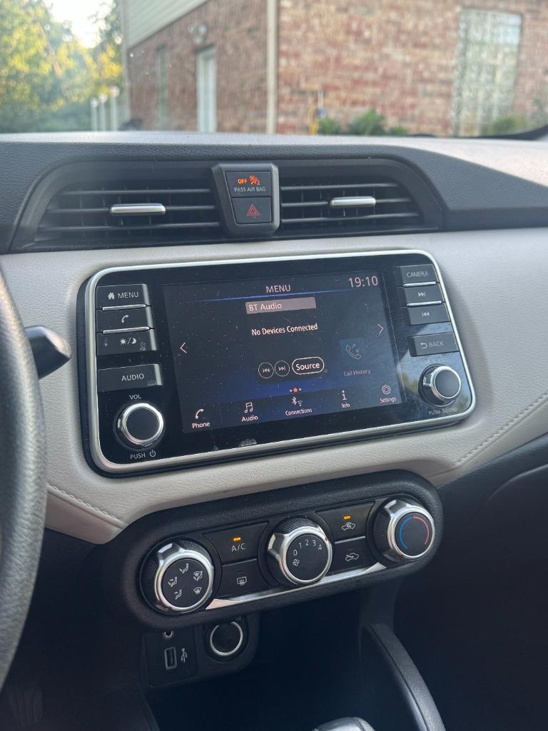 2022 Nissan Versa Sedan SV - Photo 9