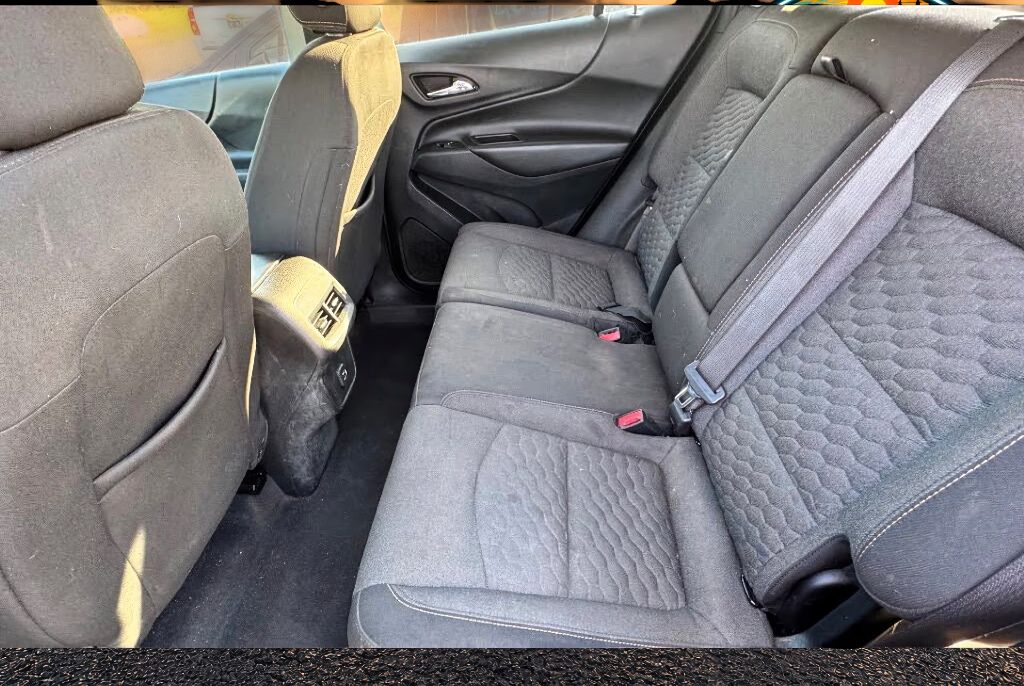 2021 Chevrolet Equinox LT - Photo 16